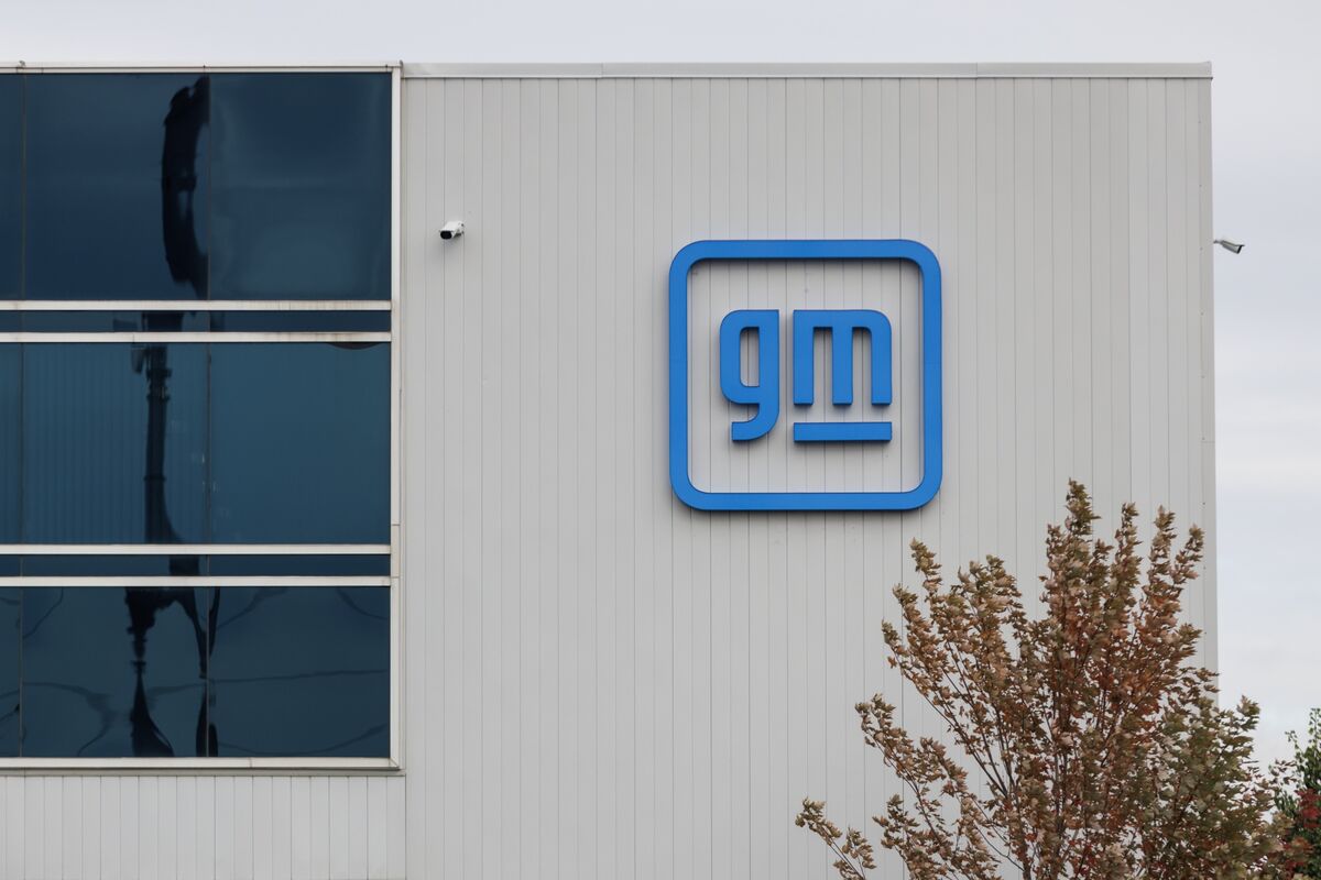 GM Layoffs Amid $2 Billion Cost-Cutting Strategy