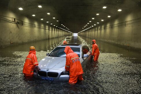 1470355392_china flood