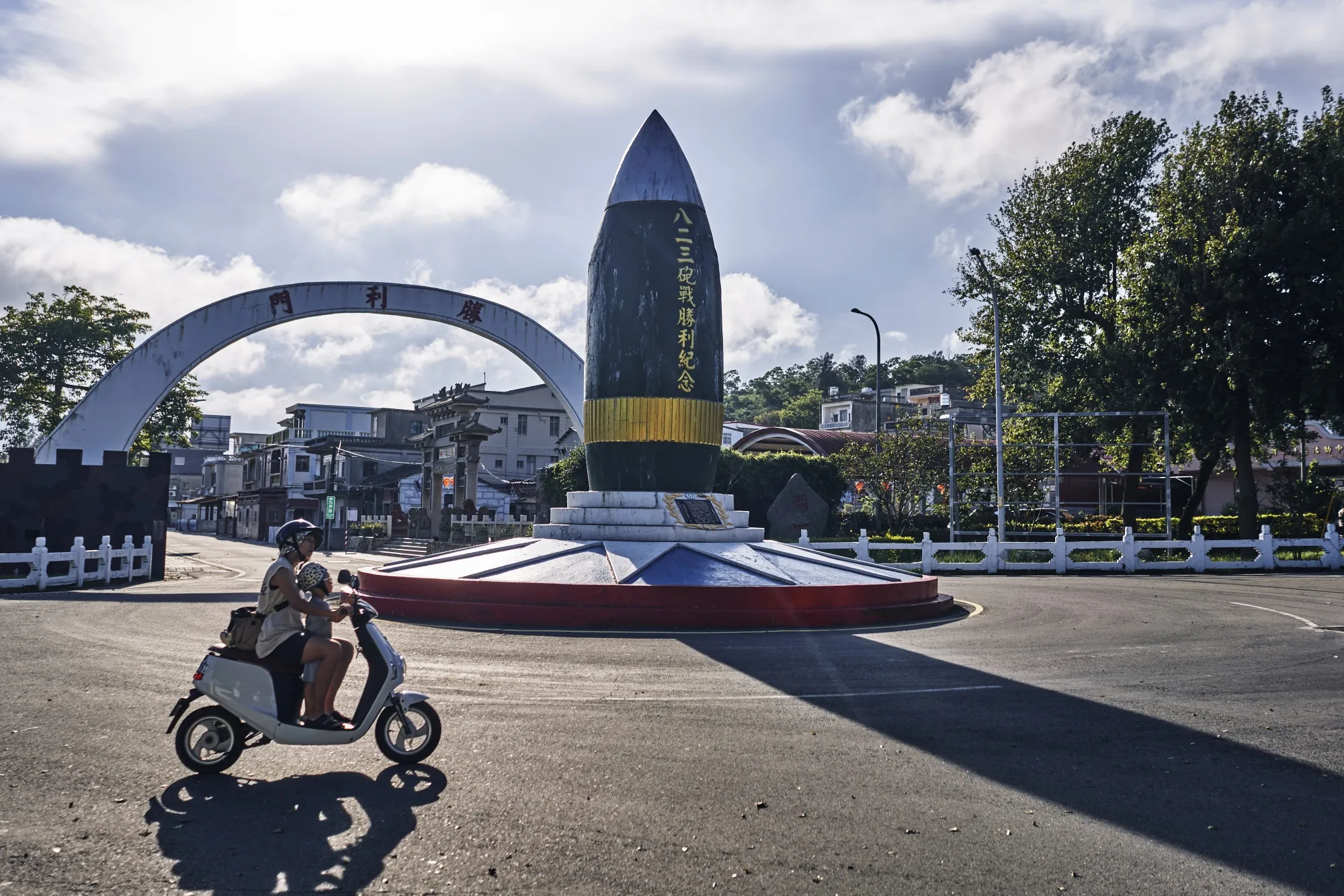 A memorial statue for the Second Taiwan Strait Crisis in Kinmen, Taiwan.