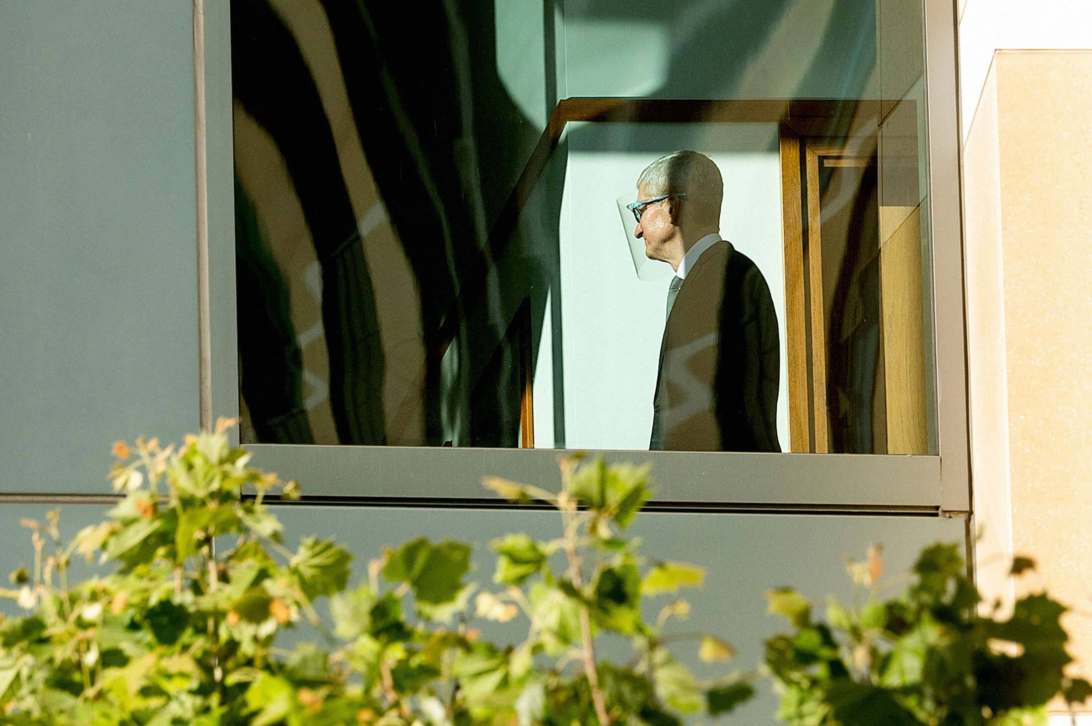 Apple CEO Tim Cook at a courthouse in Oakland, Calif.,&nbsp;on May 21.