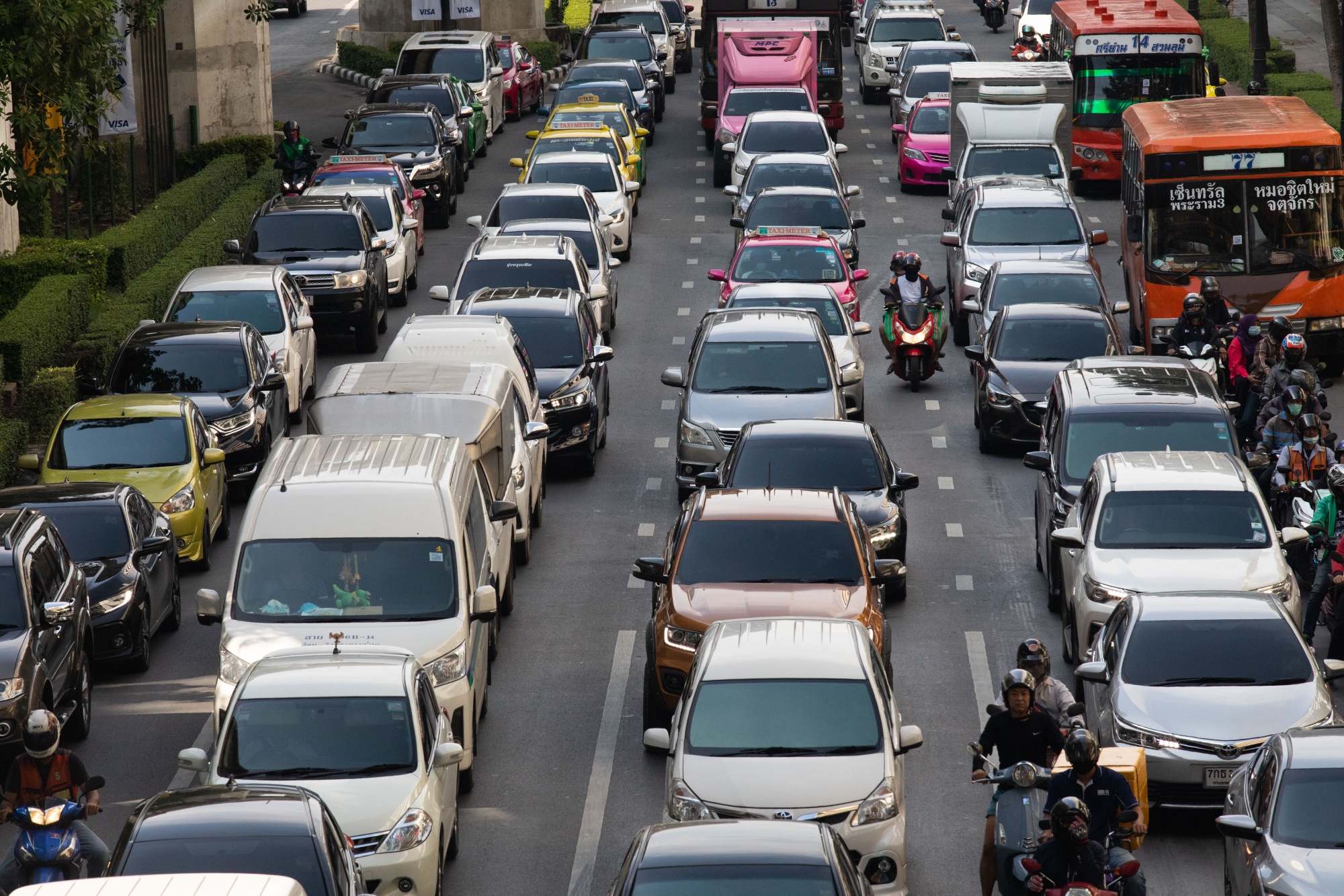 Thailand Targets 30% Electric-Car Production to Tackle Pollution ...