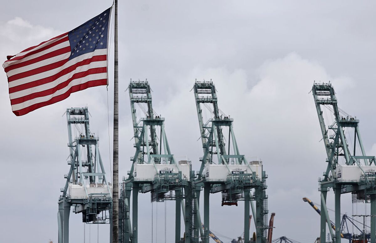 assets.bwbx.io image