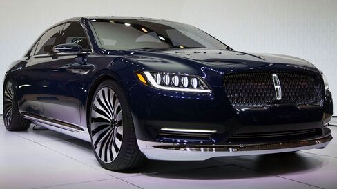 The 2016 Lincoln Continental luxury sedan.