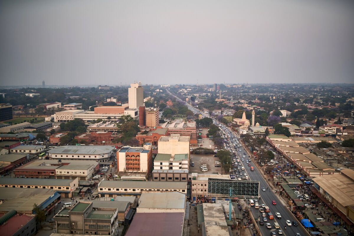 Zambia Wins Time to Complete IMF Program and Negotiate Extension