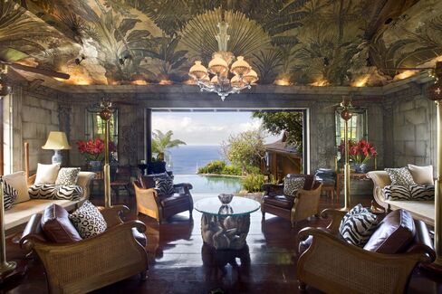 The salon that best exemplifies Bowie's "folly of follies" aesthetic.