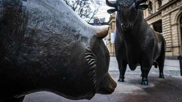 Bloomberg business news