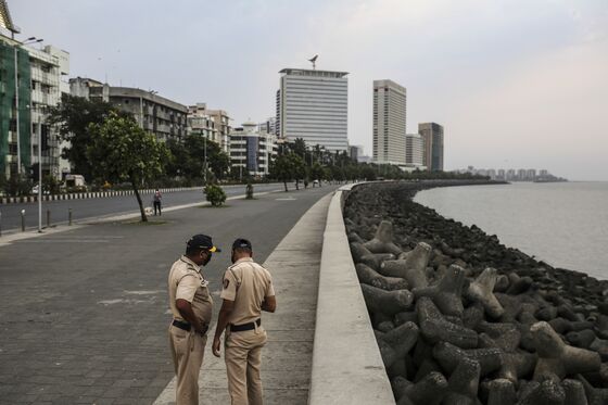India’s Urban Affluent Hit by Virus Wave After Earlier Dodge