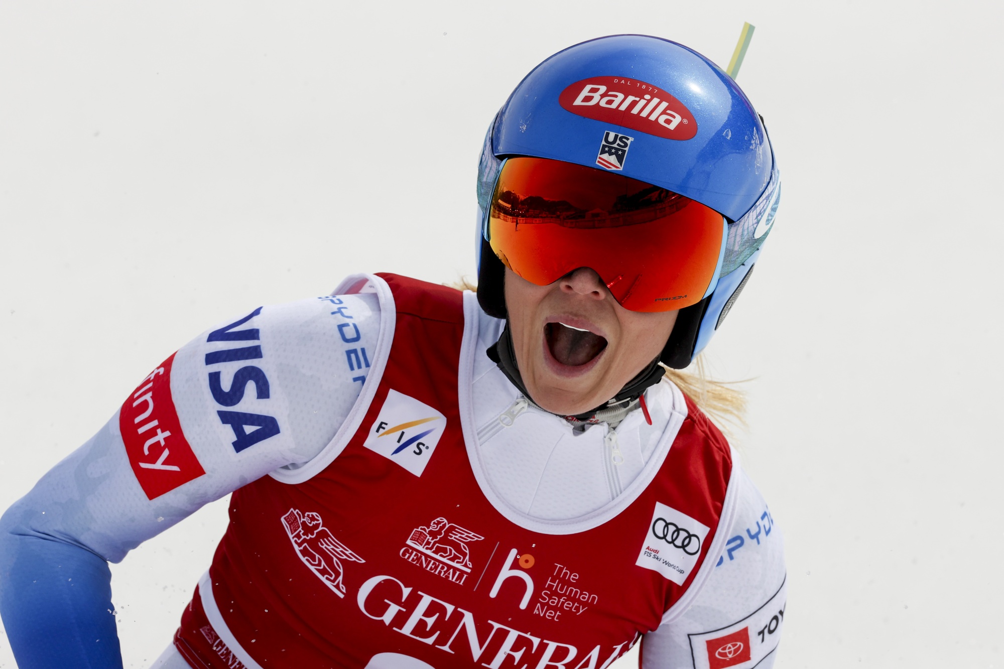 Shiffrin Scores Rare Downhill Win To Extend World Cup Lead Bloomberg