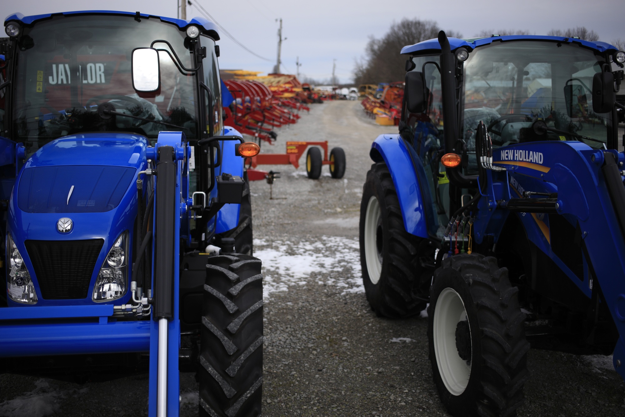 CNH (CNHI) Stock Tumbles After Slowing Sales Led to Job Cuts - Bloomberg