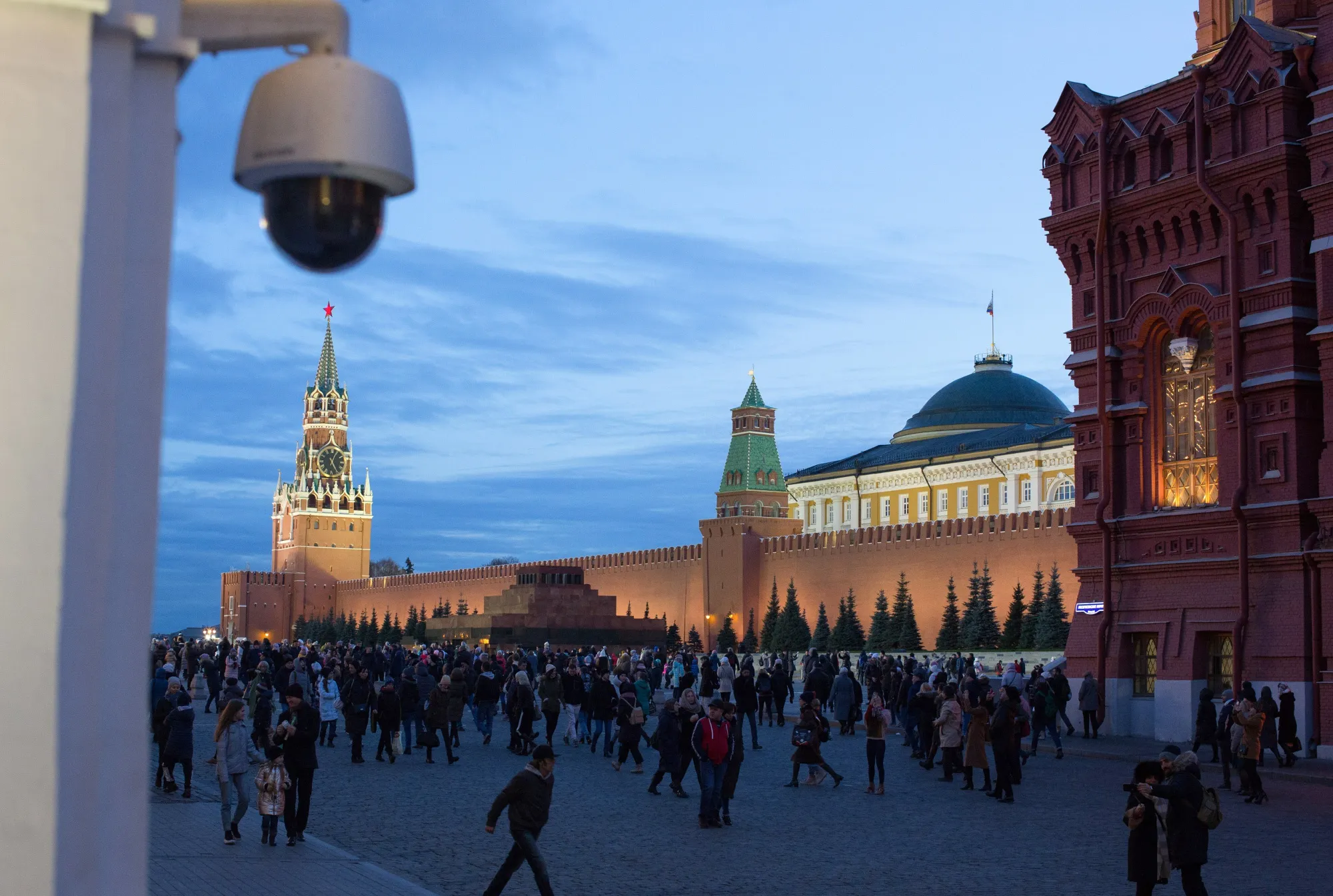 Moscow has in recent months intensified a crackdown on internet use and applications it doesn’t control, as it presses Russians to adopt a state-run “super-app” called Max, modeled after China’s WeChat.