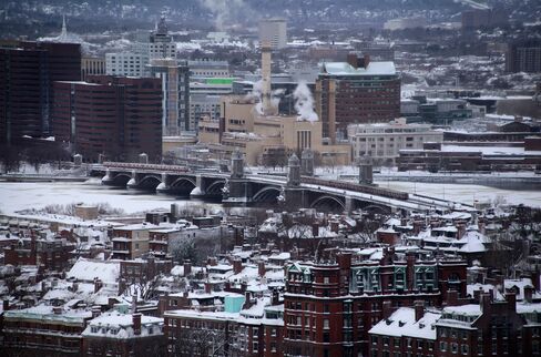 NYC Commuting Near Normal as Boston Struggles After Blizzard
