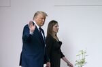 トランプ大統領とシカゴ連邦高等裁判所判事のエイミー・コニー・バレット氏