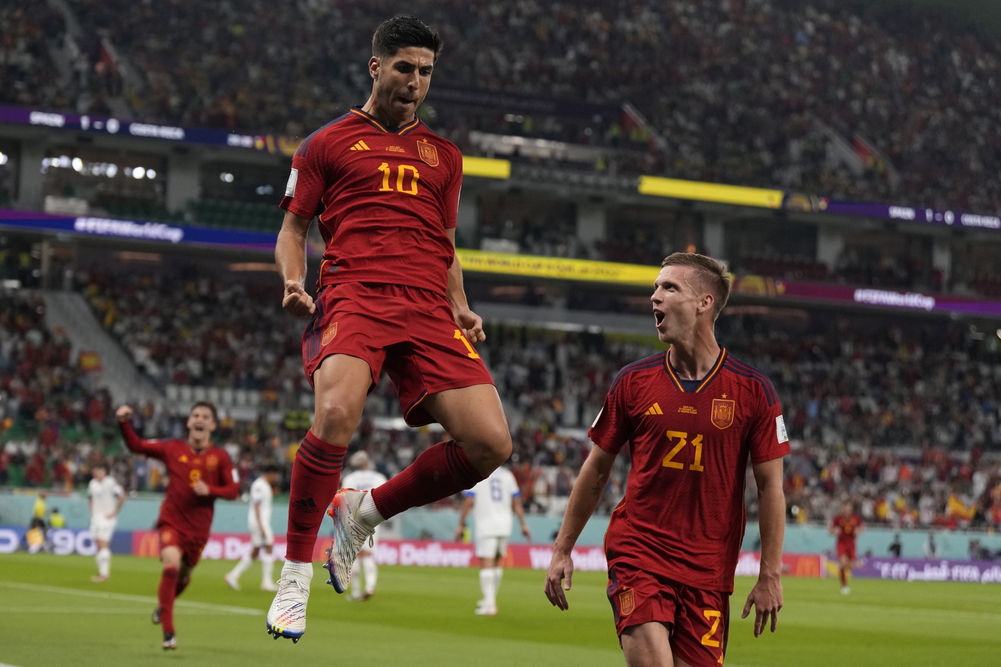 teen-gavi-leads-spain-to-7-0-rout-of-costa-rica-at-world-cup-bloomberg