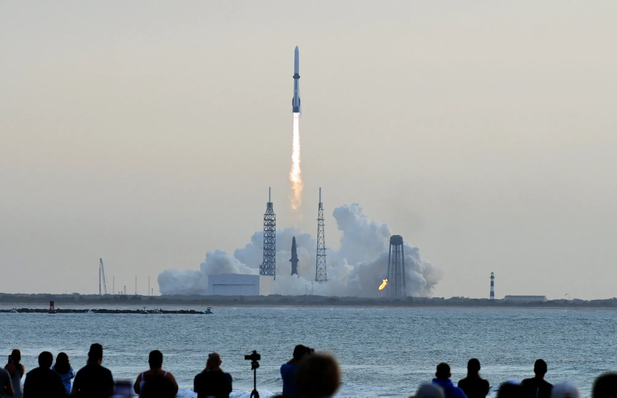 A Blue Origin New Glenn rocket carrying an AST SpaceMobile Bluebird 7 satellite launches from Cape Canaveral, Florida, on April 19.