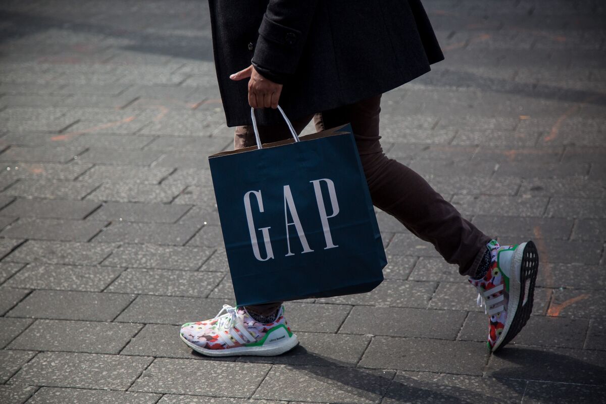 Zac Posen Is Named Gap (GPS) Creative Director, Old Navy Design Chief -  Bloomberg