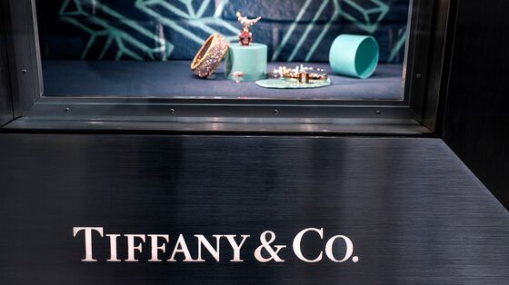 LVMH’s Arnault Leaned On Government to Exit Tiffany Deal