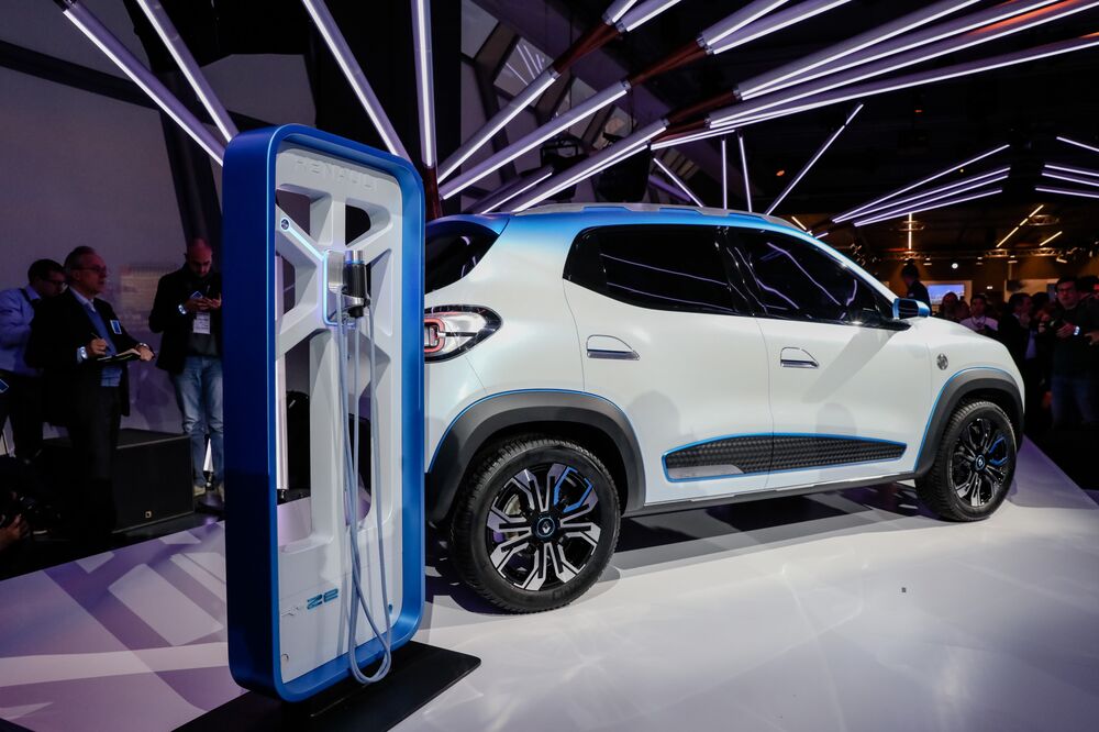 Indonesia Chases Volvo Renault Investment In Electric Vehicles An Electric Charging Station Stands Beside A Renault Sa K Ze Suv