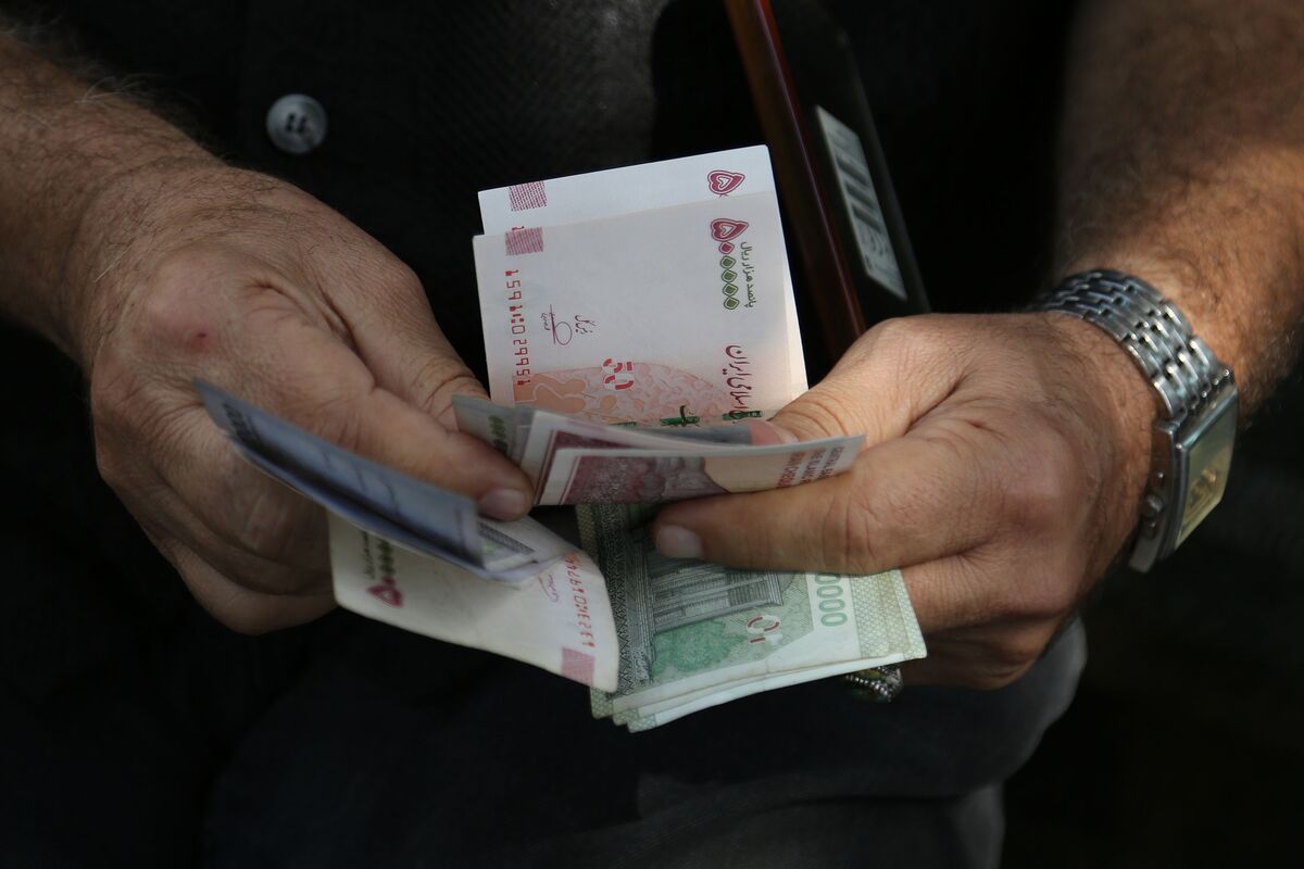 bloomberg.com - Patrick Sykes - Iran's Currency Hits New Record Low Ahead of US Economic Assault