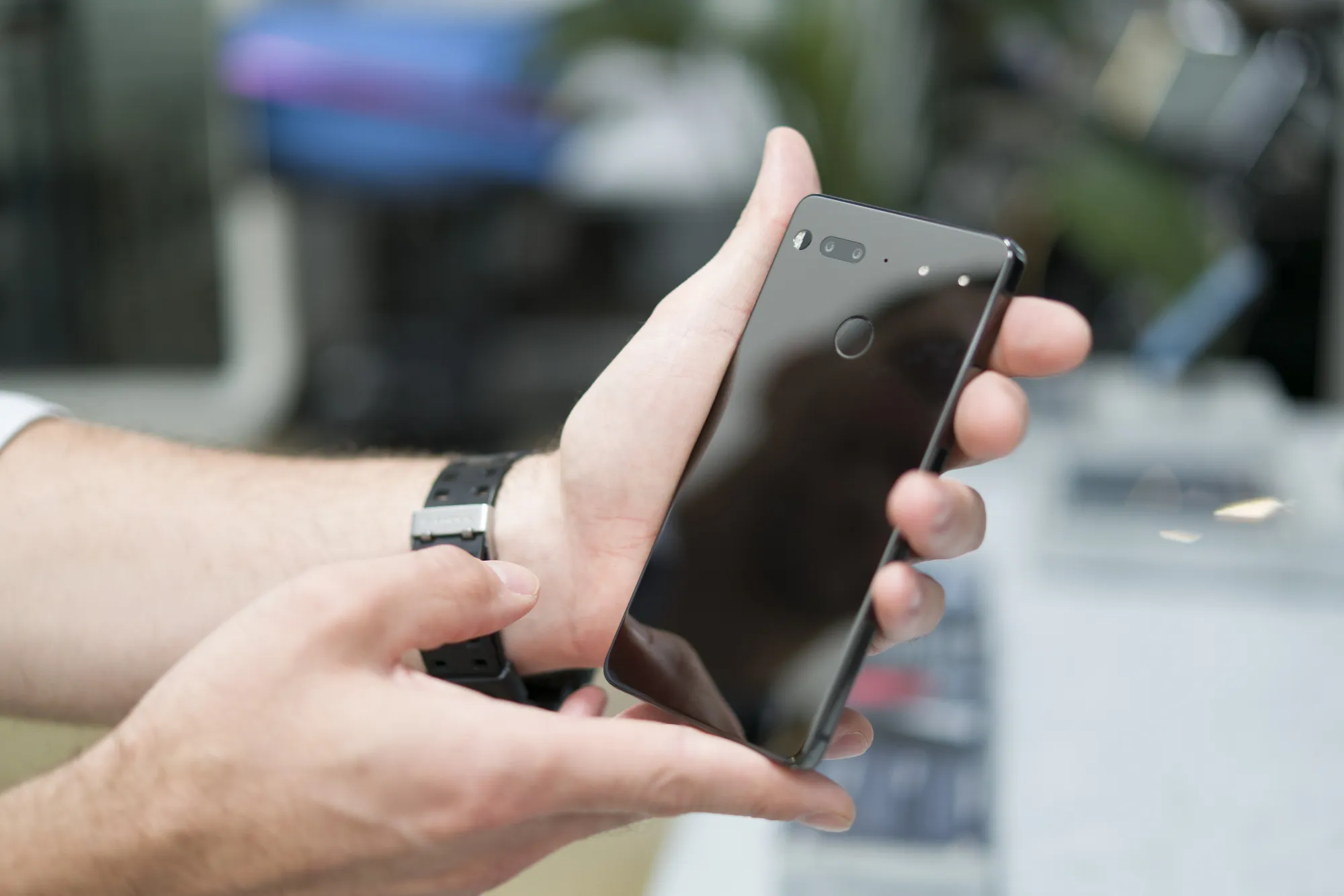 Android Co-Founder Has a Plan to Cure Our Smartphone Addiction - Bloomberg