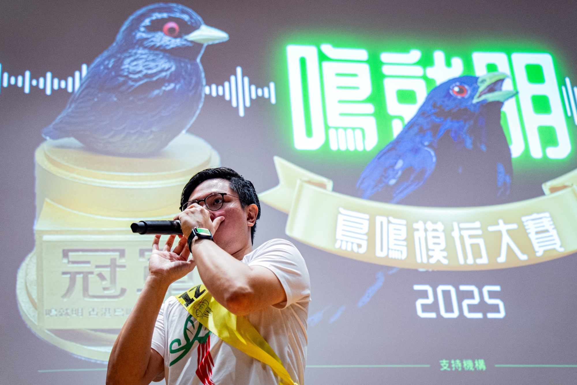Bob Chan during the Hong Kong Bird Watching Society&#39;s bird call competition on Aug. 23. Photographer: Leung Man Hei&#x2F;AFP&#x2F;Getty Images
