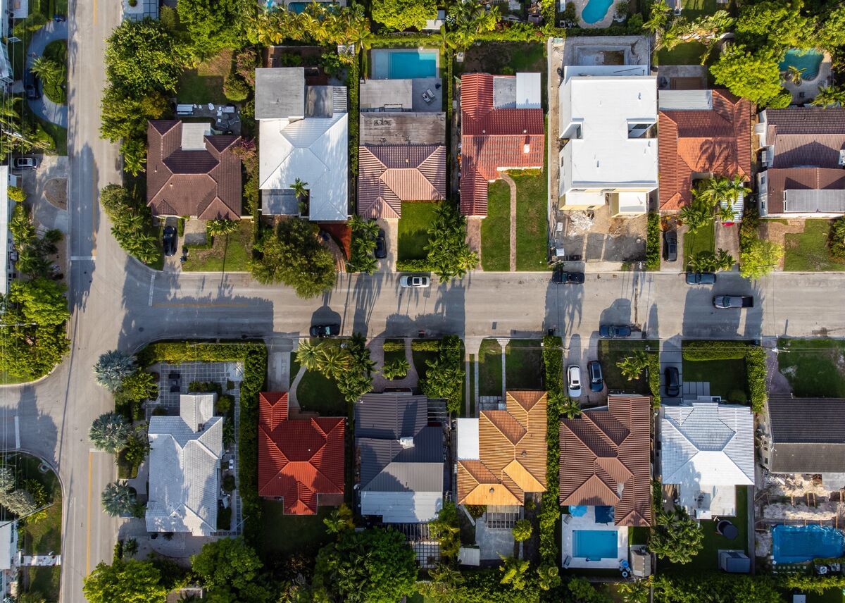 Mortgage Rates in the US Decline for First Time in Three Weeks