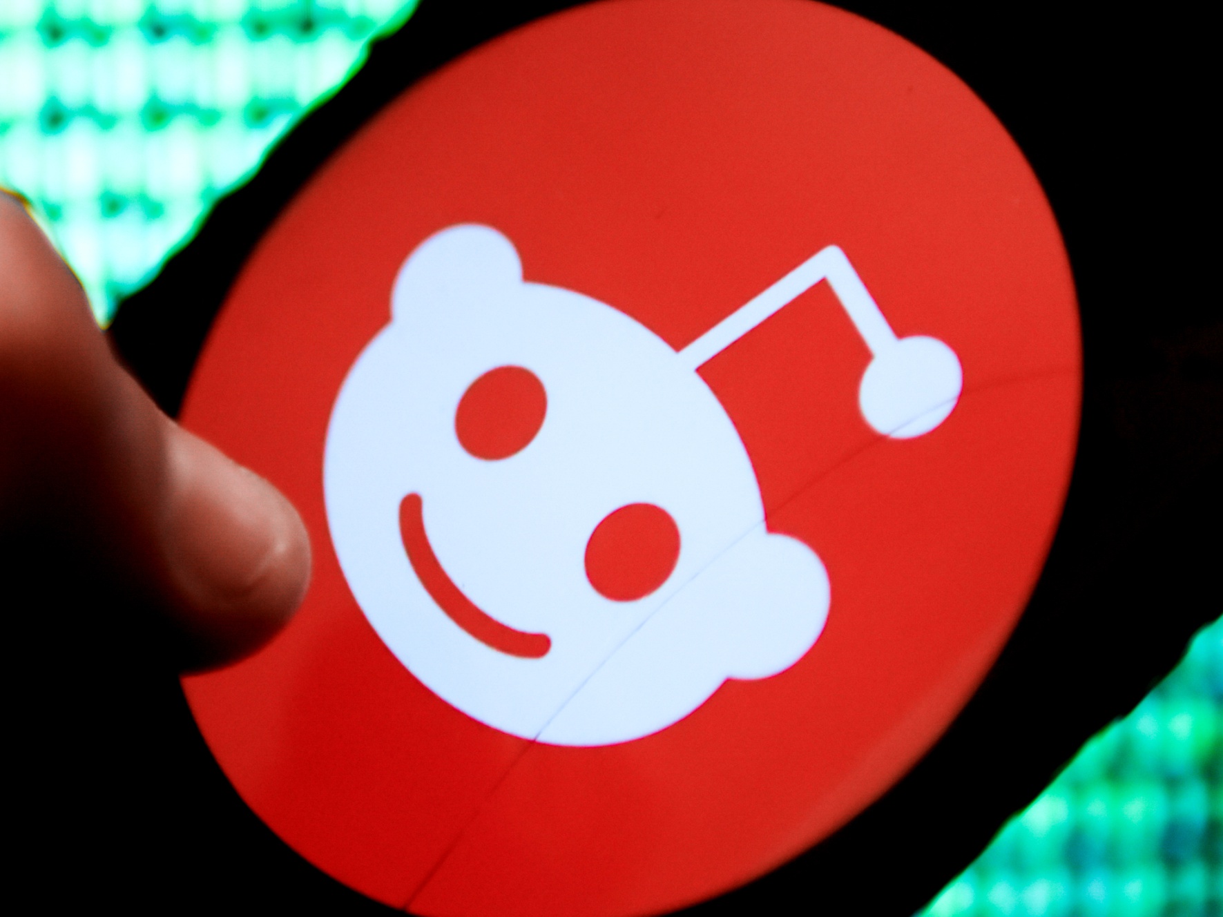 KRAKOW, POLAND - 2019/01/01: In this photo illustration, the Reddit logo is seen displayed on an Android mobile phone. (Photo Illustration by Omar Marques/SOPA Images/LightRocket via Getty Images)