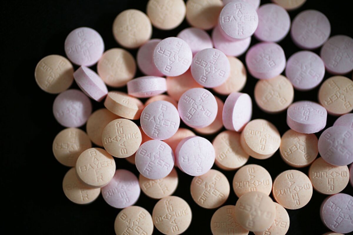 Reversal on Daily Aspirin Shows Medicine's Weak Spot Bloomberg