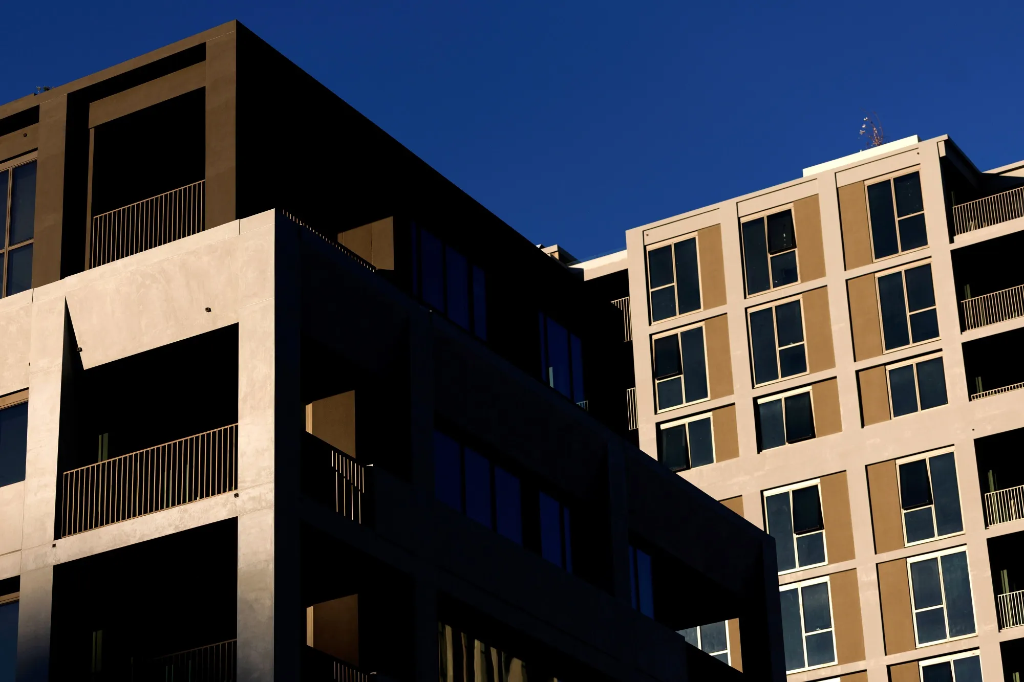 オーストラリア住宅価格、下げ加速－金利高と税制変更で需要減 - Bloomberg