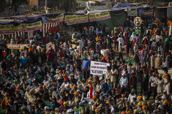 Modi Under Pressure as Support for India Farm Protests Grows