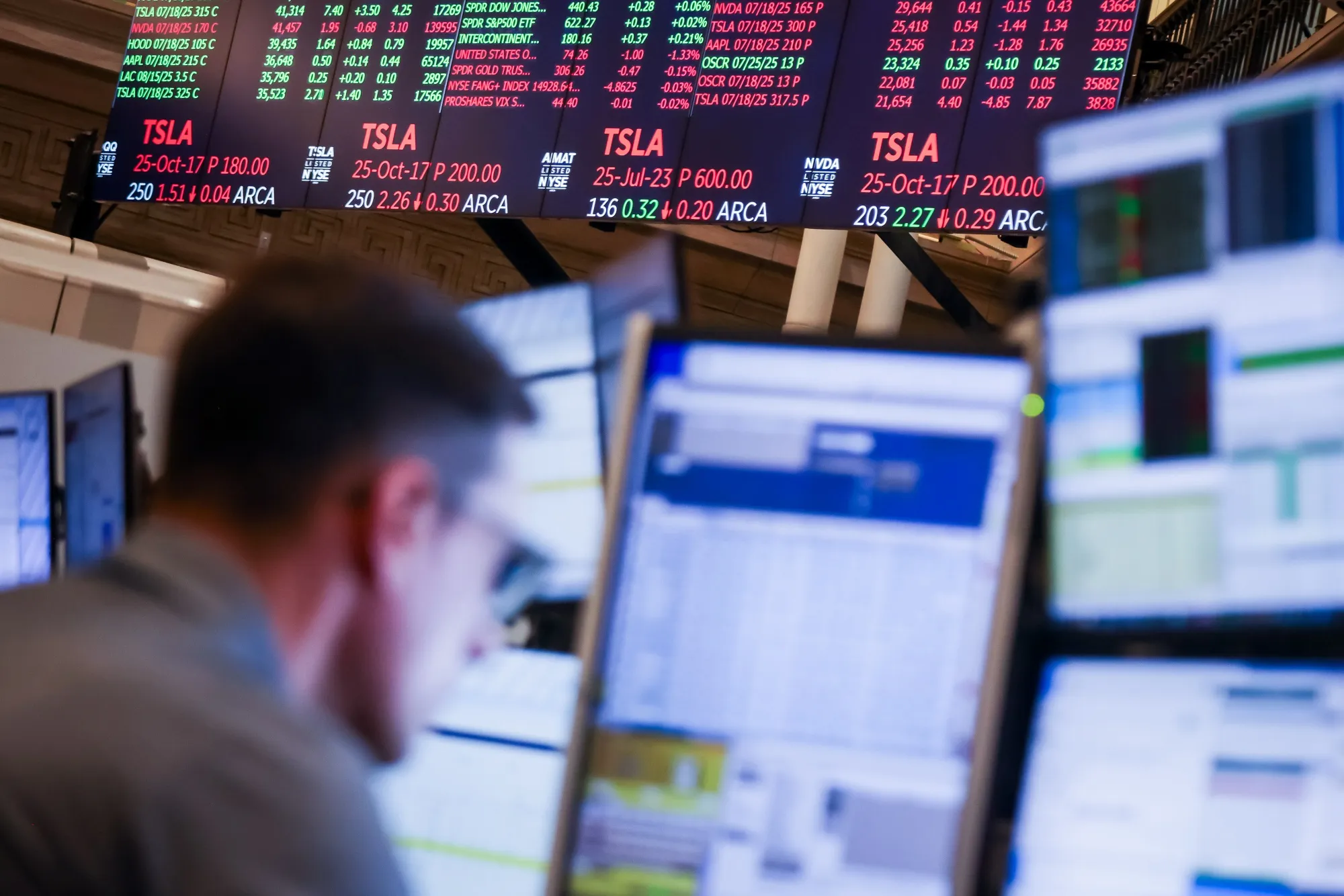 Trump said it was “highly unlikely” that the Fed chair would be sacked, but he&nbsp;kept up the pressure&nbsp;by reiterating his view that the central bank is keeping interest rates too high