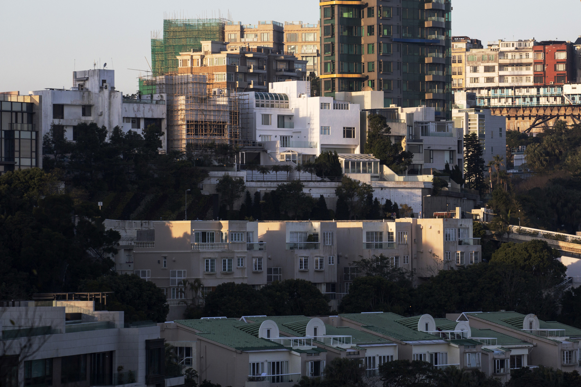 Hong Kong Can Thank Property Market For $17.6 Billion Surplus - Bloomberg