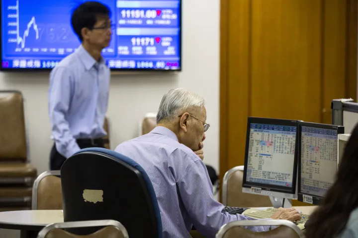 They’re no Flash Boys, but Hong Kong’s small brokerages have long wielded outsized influence in Hong Kong.