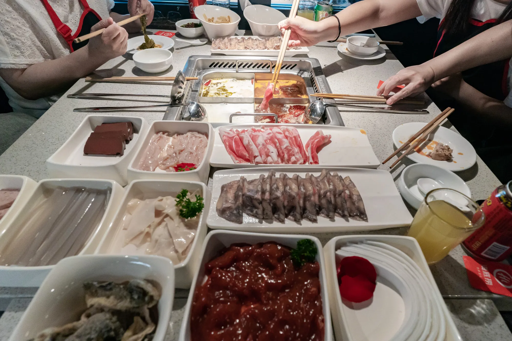 Haidilao Hotpot Restaurant as China's No. 1 Hotpot Chain Said to Price $963 Million IPO at Top
