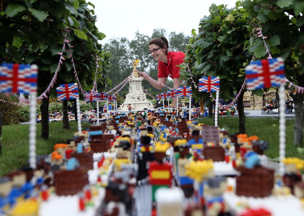 London Real Estate Targeted by Man Running Billionaire Lego Fund - Bloomberg