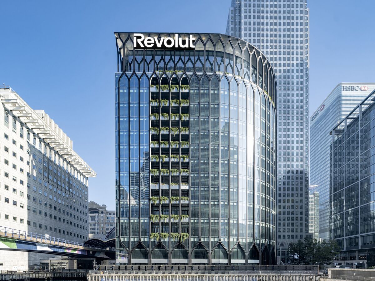 Revolut to Move Global Headquarters Into Canary Wharf's YY London ...