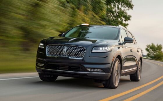 Ford Hopes to Revive Lincoln Nautilus SUV With ‘Soothing’ Design
