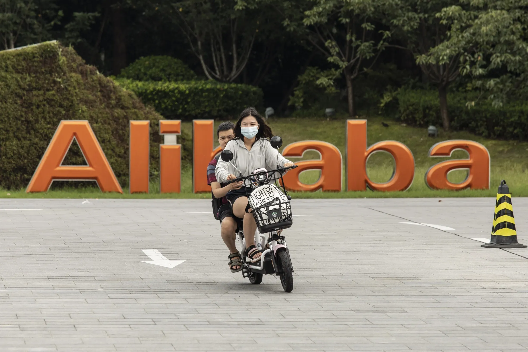 Alibaba Offices Ahead of First-Quarter Results