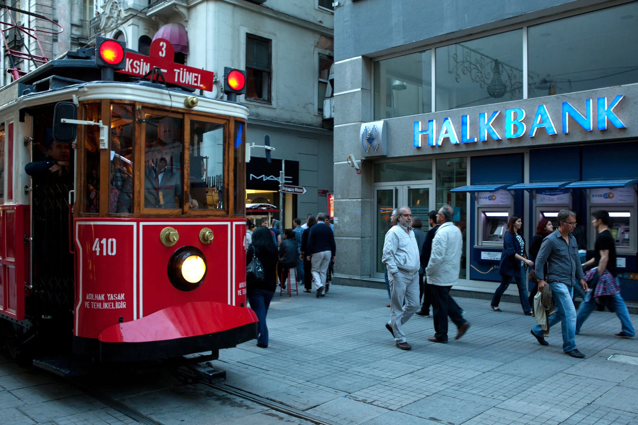 A Halkbank&nbsp;branch in Istanbul