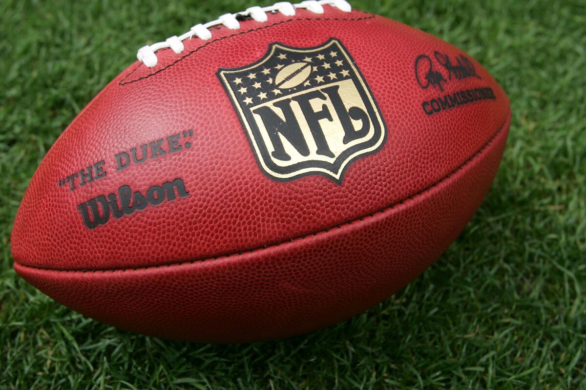 Negotiating Deal With NFL for Thursday Night Football: WSJ