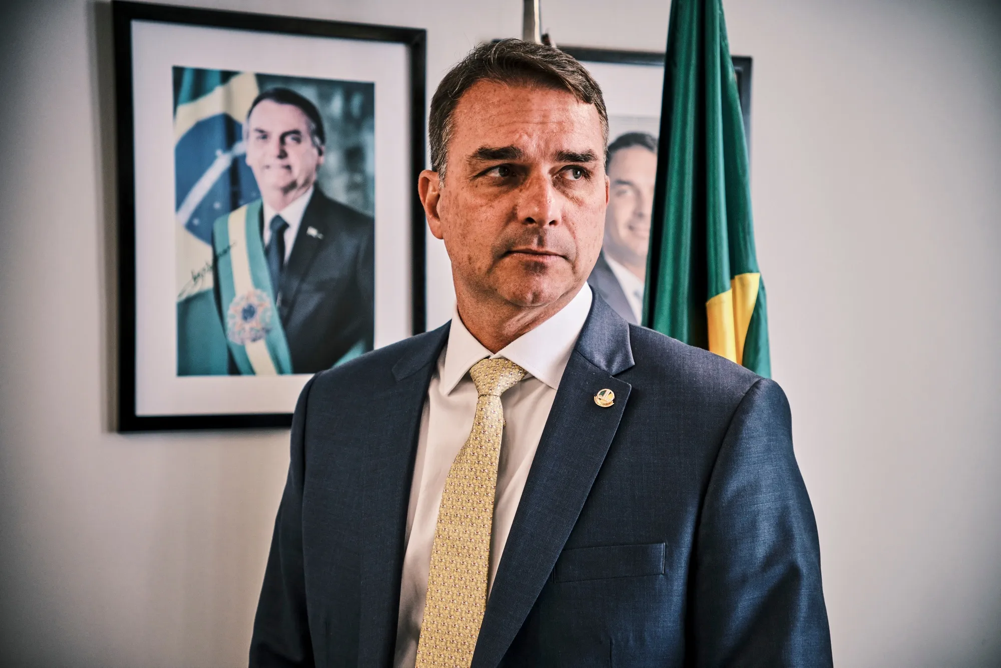 Flávio Bolsonaro critica STF monocráticas