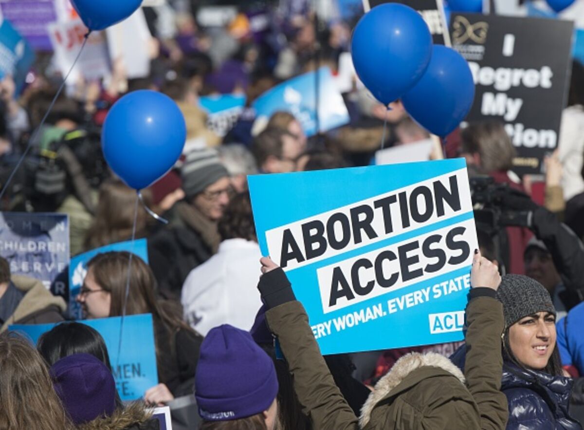 Doctors Have The Right To Perform Abortions - Bloomberg