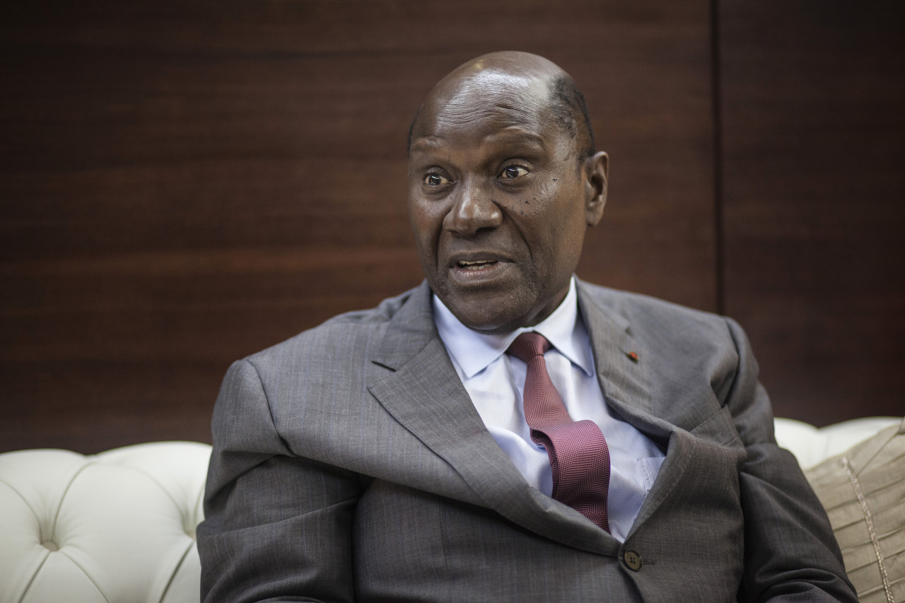 Ivorian Vice President Quits as Successor to Ouattara is Sought - Bloomberg