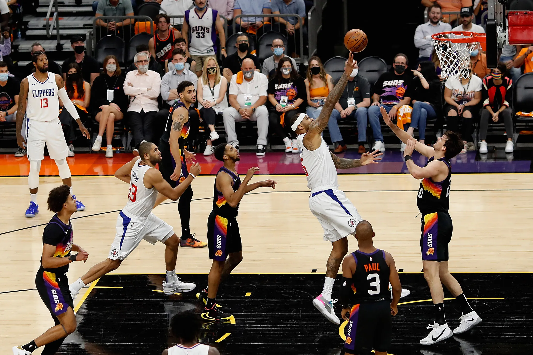 Los Angeles Clippers v Phoenix Suns - Game Five