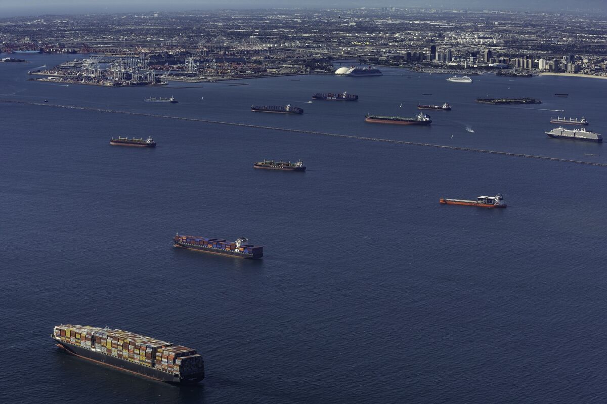 California ports piling up again: Too many containers sitting too long