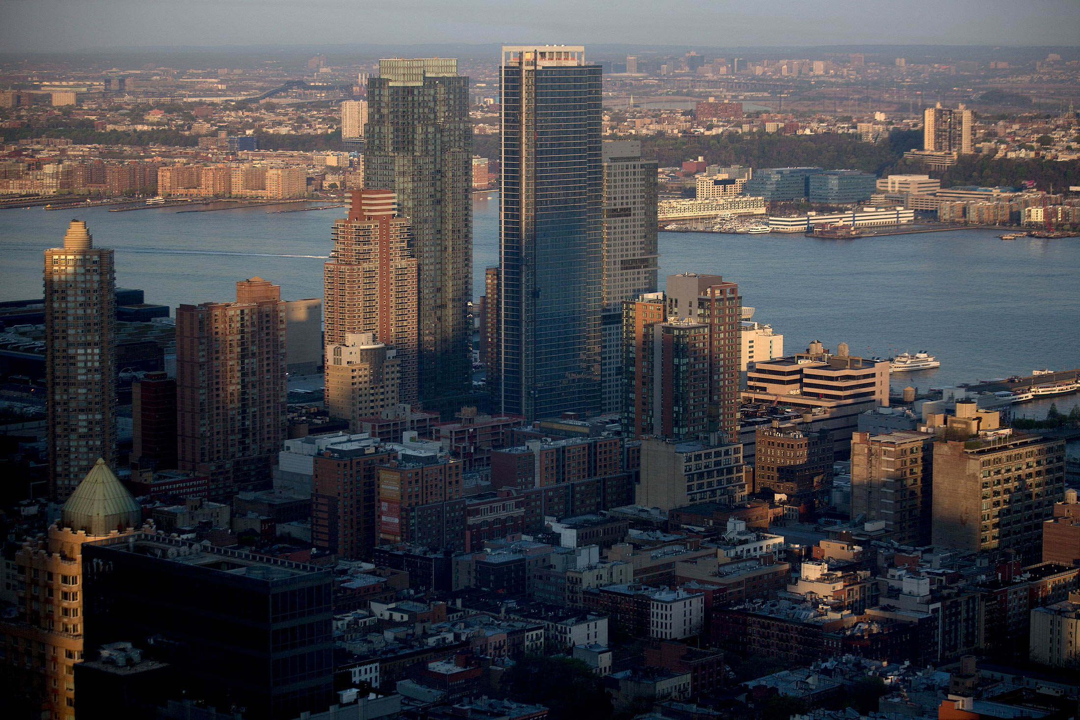End of an Era as China's Love Affair With U.S. Real Estate Fades - Bloomberg