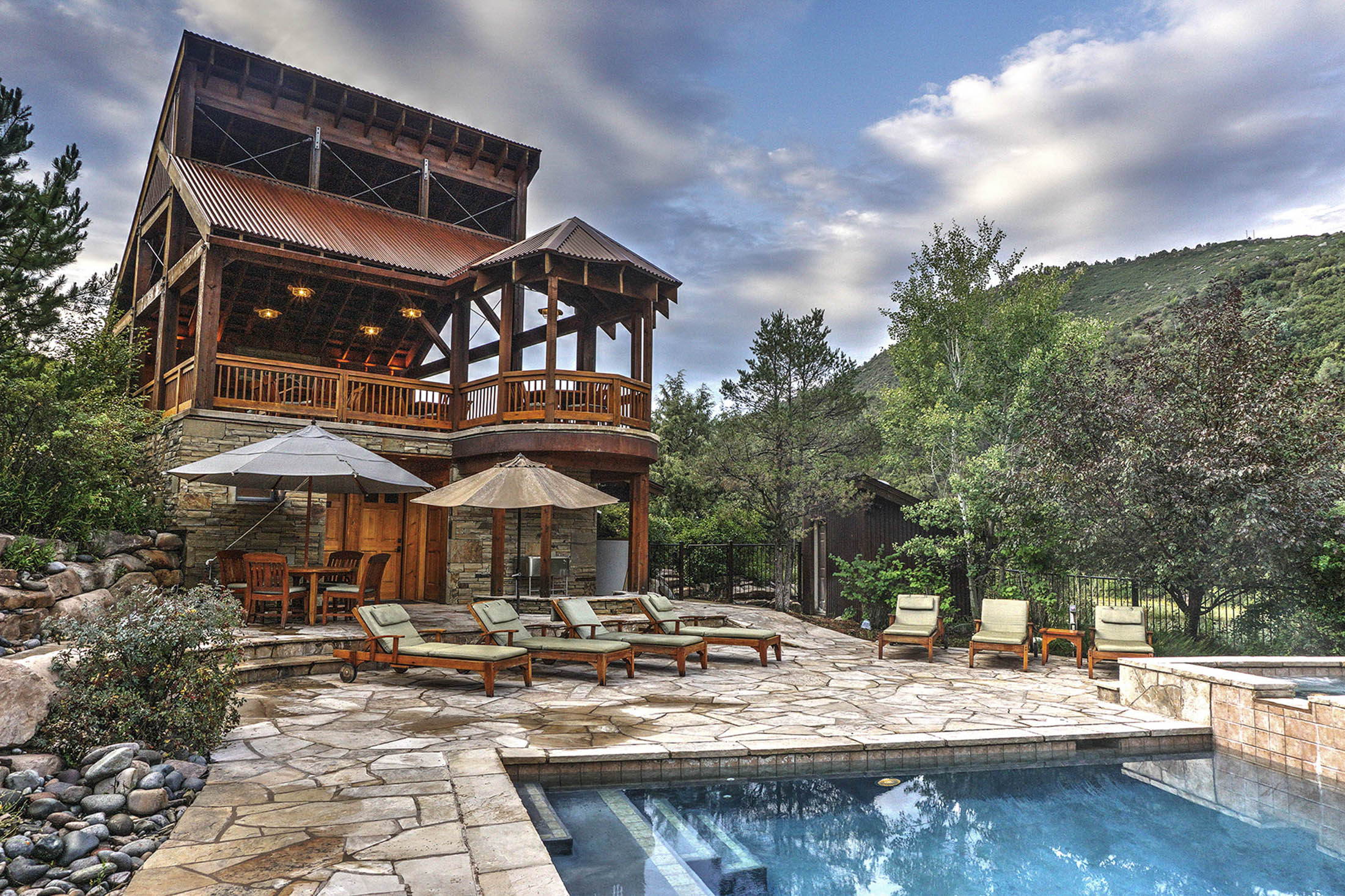 This $6 Million Compound in Colorado Is a Fly Fisher's Paradise - Bloomberg