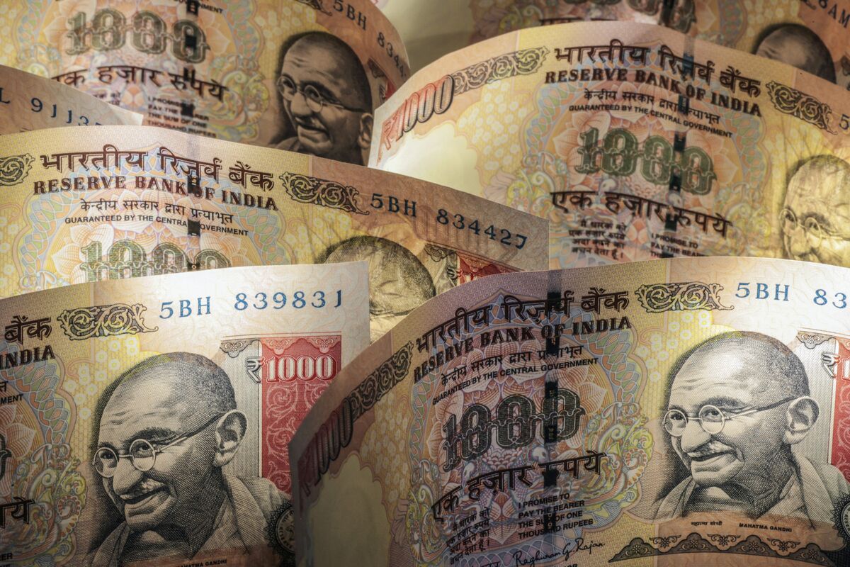 India PM Modi Abolishes 500 and 1,000 Rupee Notes to Fight Corruption -  Bloomberg