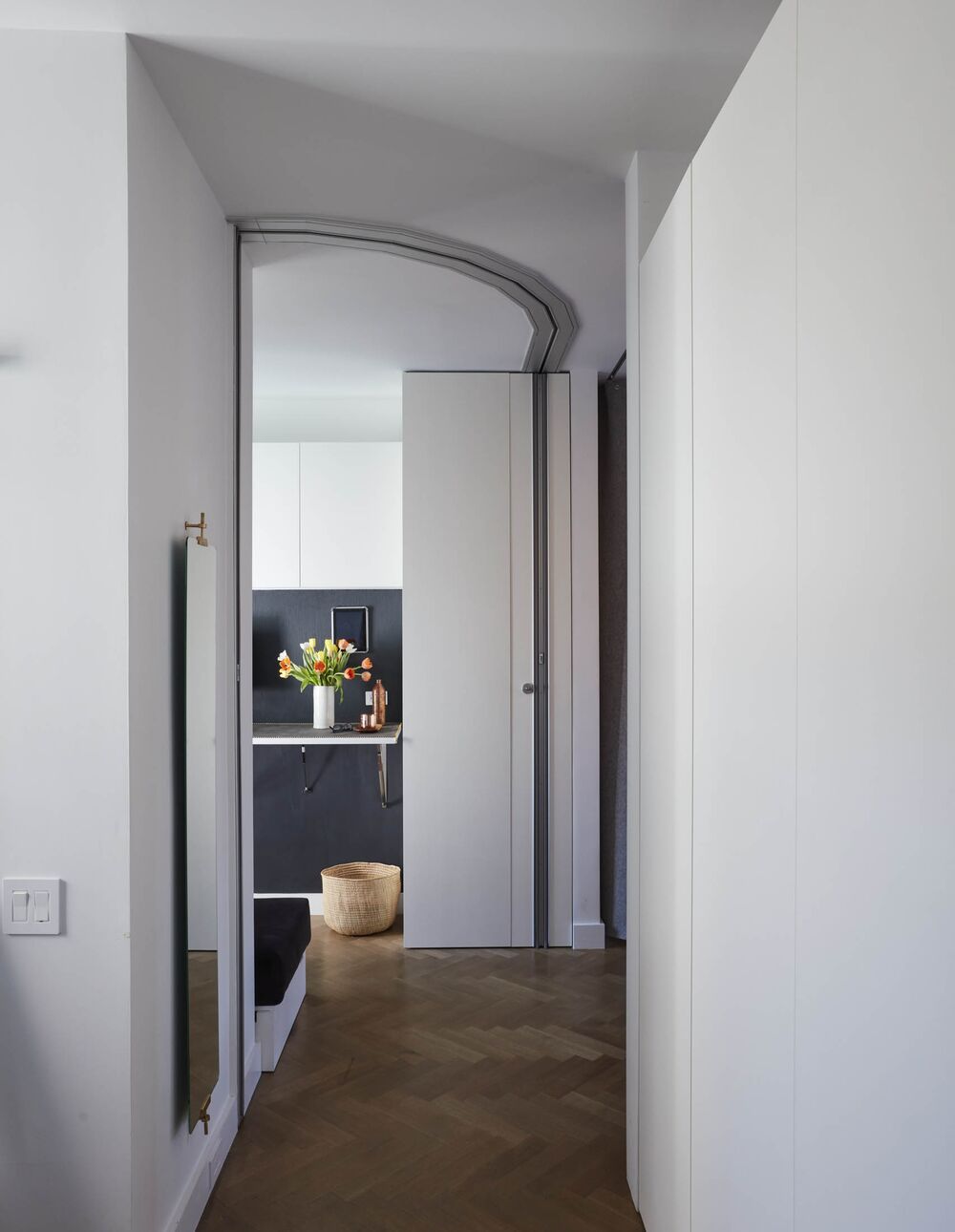 Graham Hill S 350 Sq Ft Soho Nyc Apartment Lists For 750 000 Relates To A 350 Square Foot Apartment Is On The Market For 750 000