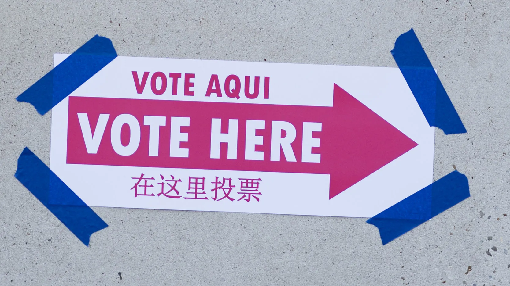 Voting signs are posted at the early voting polls at One Judiciary Square in Washington on June 10, 2016.
