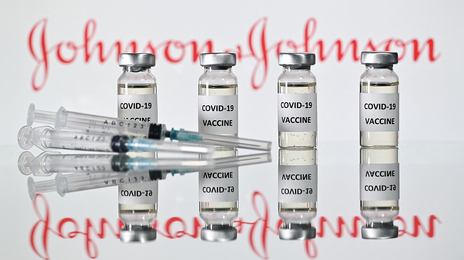 J J Covid Vaccine Benefits Outweigh Risks Despite Rare Clots Ema Bloomberg